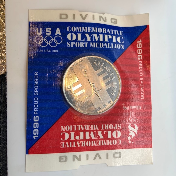 VTG 1996 Olympic Games Atlanta Commemorative Olympic Sport Medallion SEALED! - Picture 7 of 10